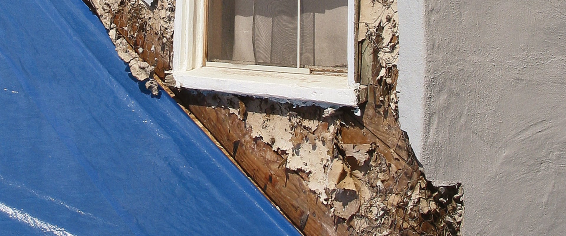 Stucco Wall Crack Repairs - An In-Depth Overview